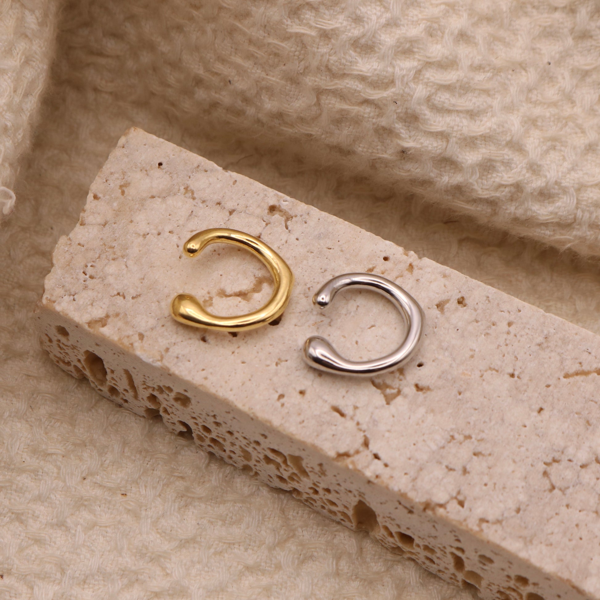 EAR CUFF IRREGULAR