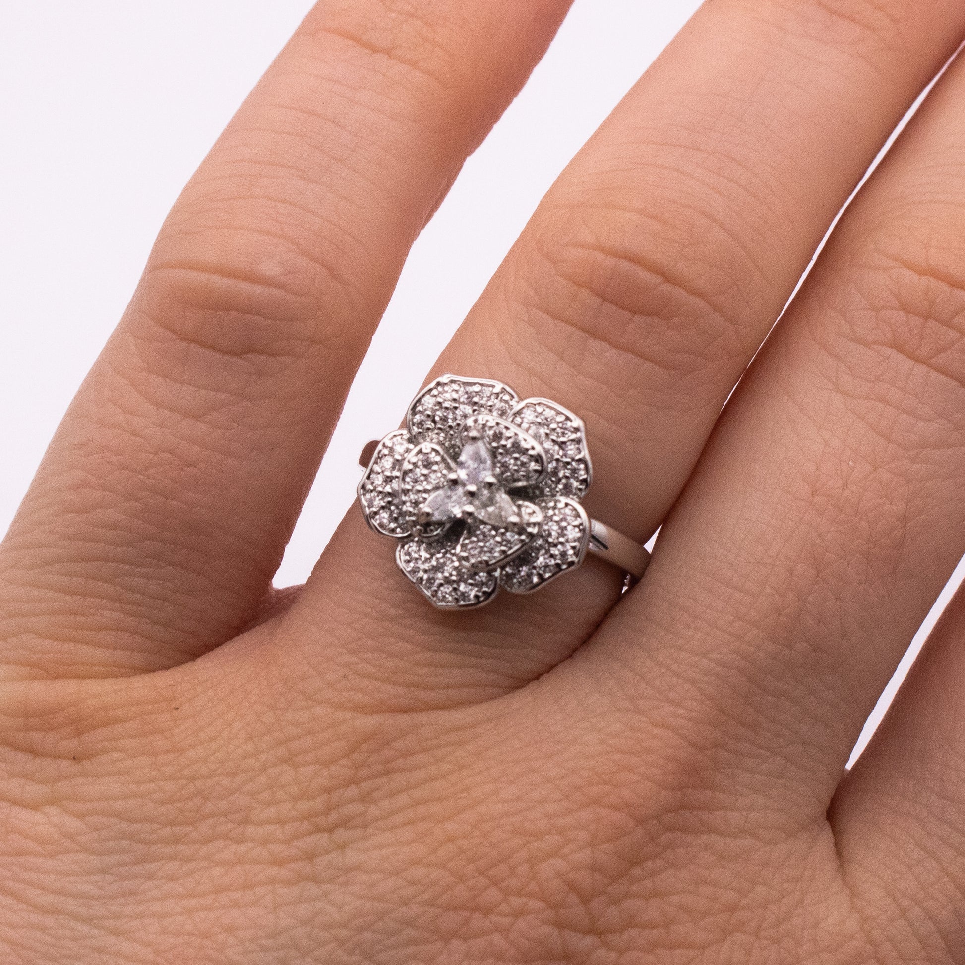 ANELLO CAMELIA