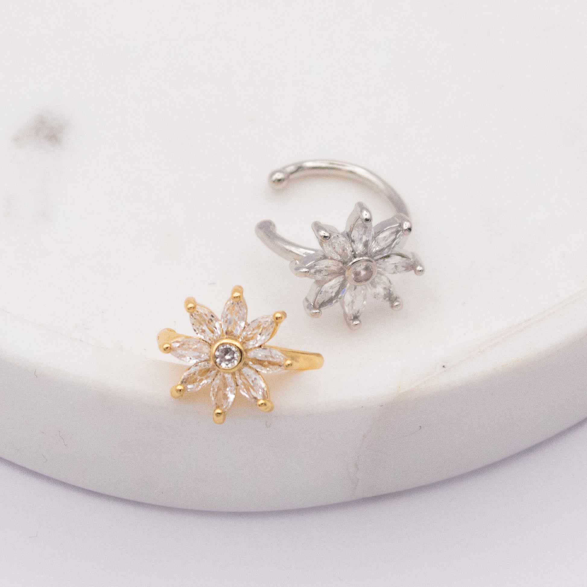 EAR CUFF FLOWER