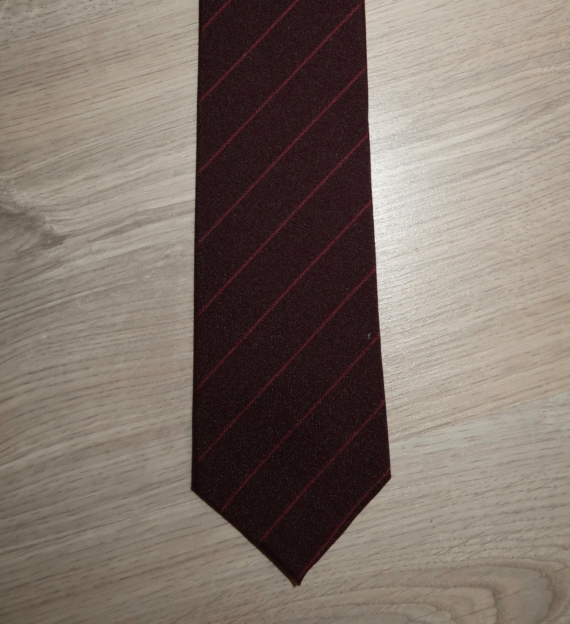 CRAVATTA BORDEAUX RIGHE