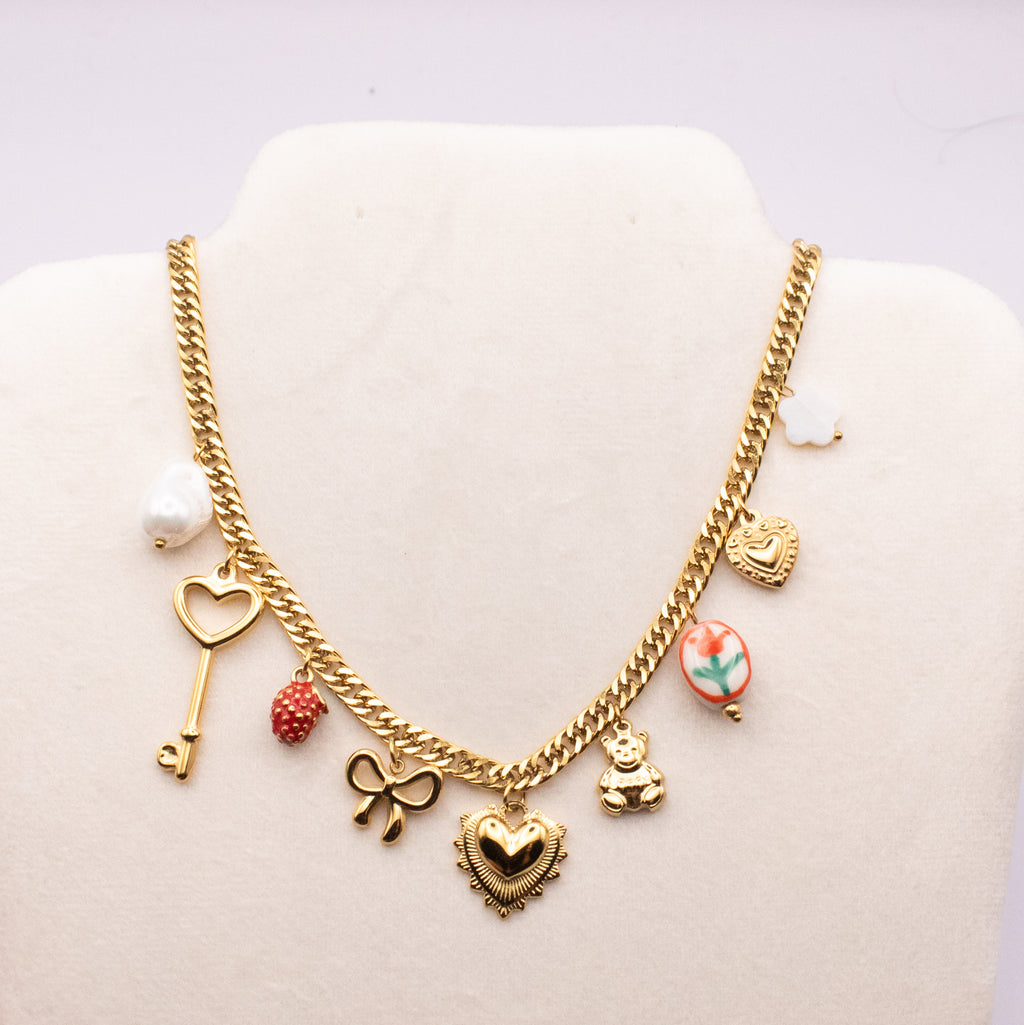 COLLANA RED CHARMS