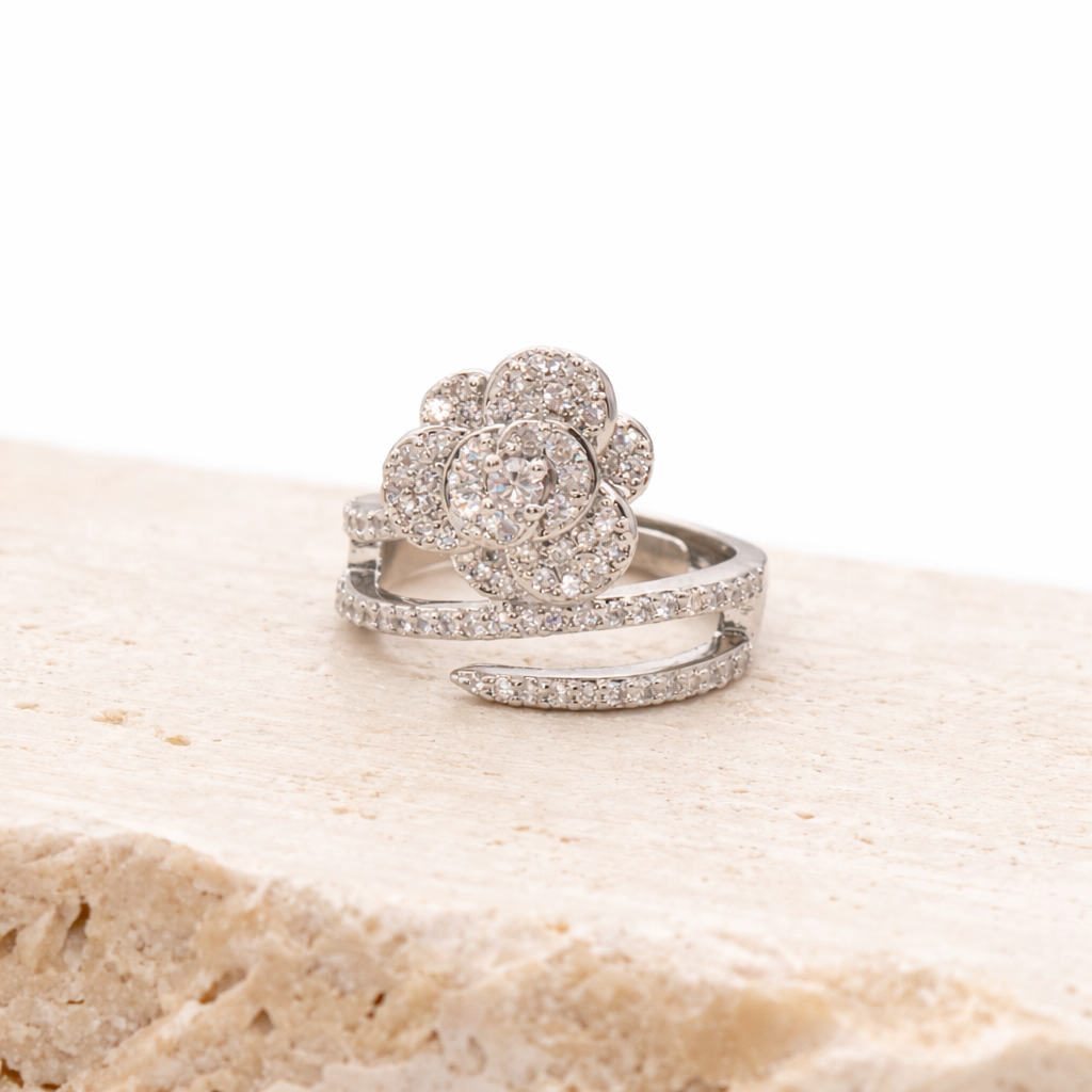 ANELLO CAMELIA PAVÈ