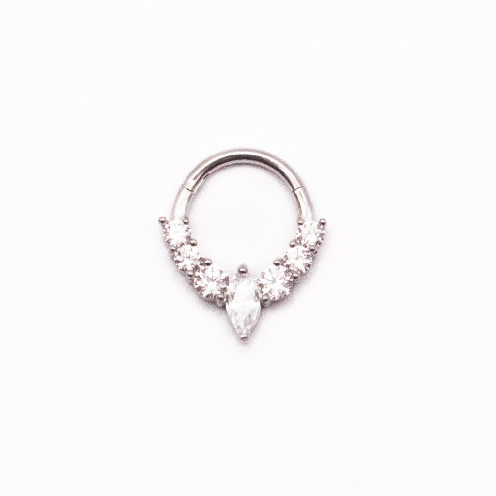 PIERCING DAITH